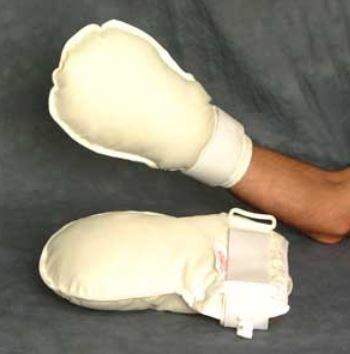 PROTECTOR MITT DOUBLE PADDED - EMA40431