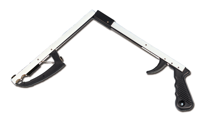 Folding Reacher 22"