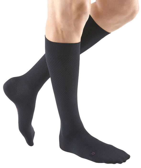 RX ONLY - 30-40 mv for men sel calf tall blk V - S248535